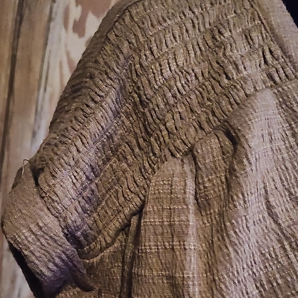 Cable & Gauge Taupe Button-Down Tie Front Summer Shirt - Picture 4 of 5
